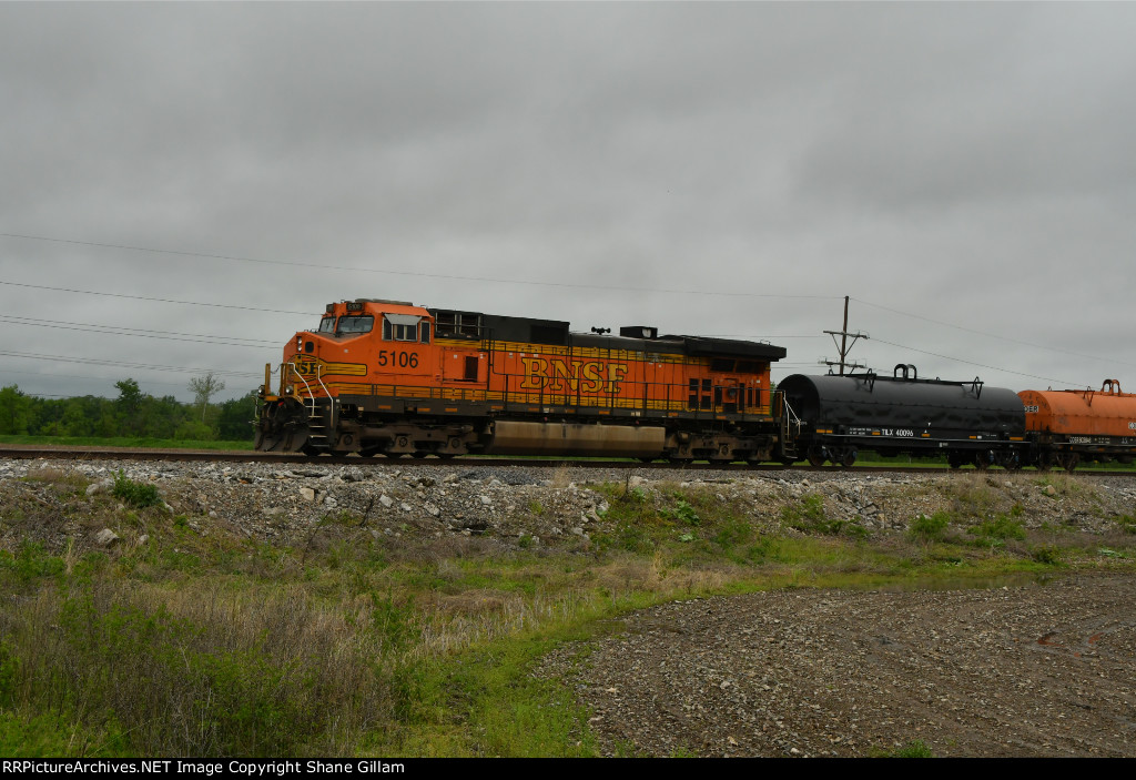 BNSF 5106 dpu